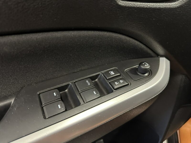 Suzuki Vitara Suzuki Vitara 1.6 Benz Serwis ASO Zadbany Po Opłatach GWARANCJA II (2015-2019)