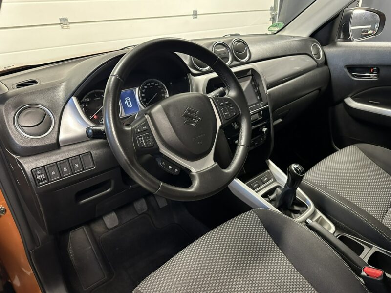 Suzuki Vitara Suzuki Vitara 1.6 Benz Serwis ASO Zadbany Po Opłatach GWARANCJA II (2015-2019)