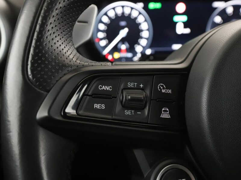 Alfa Romeo Tonale FV23% Automat Virtual Cocpit Nawigacja Tempomat Kamery Brembo Full LED