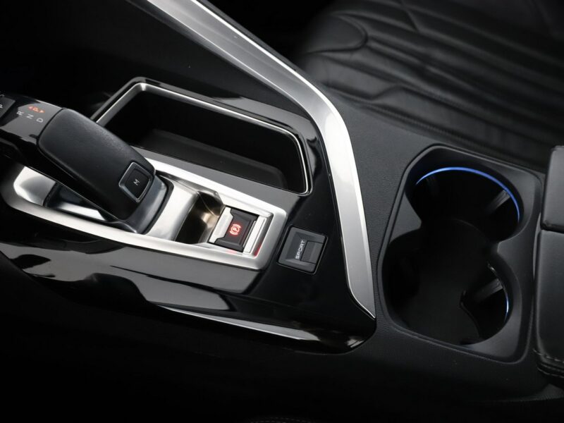 Peugeot 3008 Automat skóra navi virtual cocpit kamera i czujniki parkowania II (2016-)