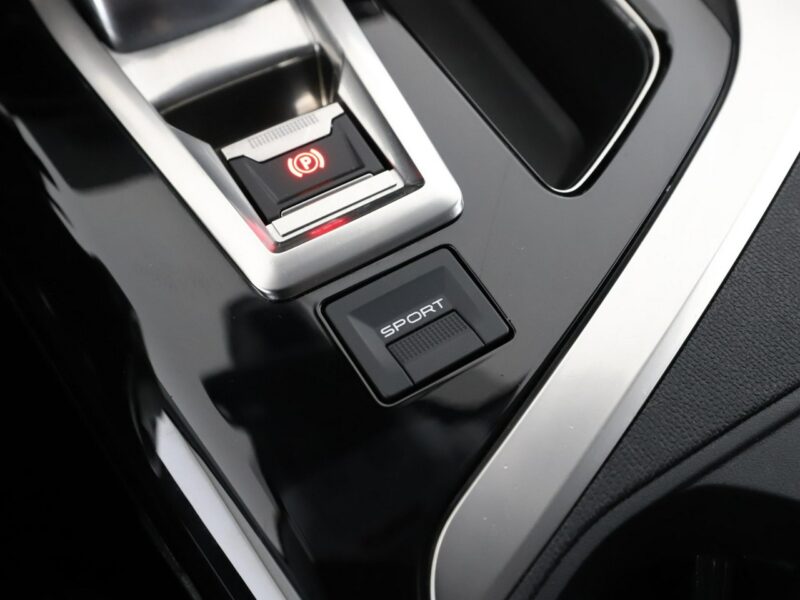 Peugeot 3008 Automat skóra navi virtual cocpit kamera i czujniki parkowania II (2016-)