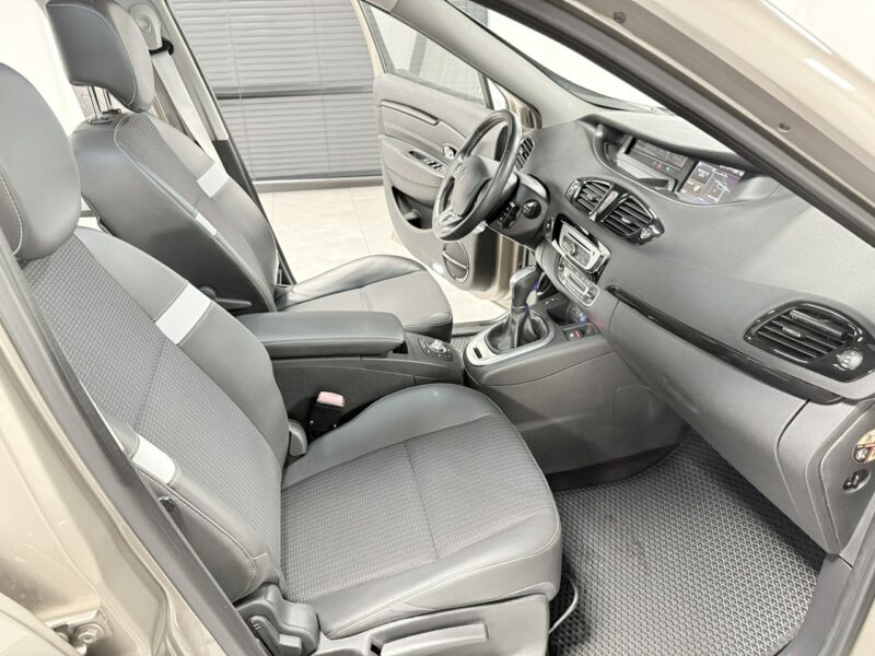 Renault Scenic 1.5 DCi 110KM*Lift*BOSE EDITION*Navi*Skóry*Xenon*HandsFree*LED*Automat III (2009-2016)