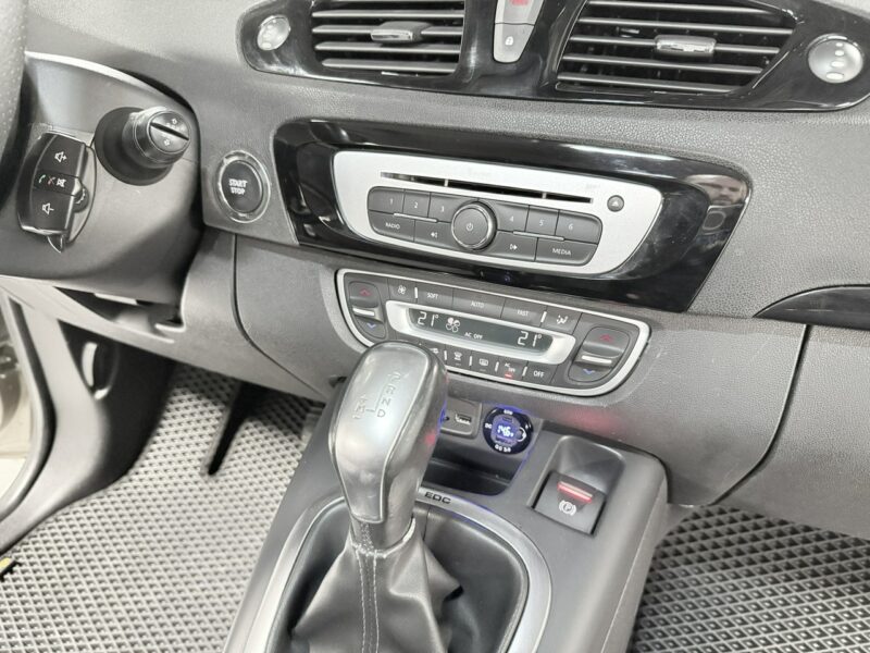 Renault Scenic 1.5 DCi 110KM*Lift*BOSE EDITION*Navi*Skóry*Xenon*HandsFree*LED*Automat III (2009-2016)