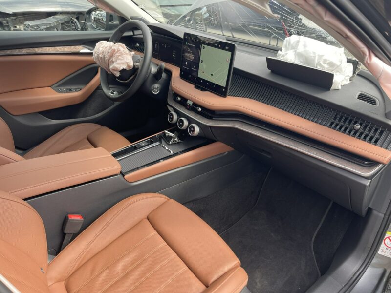 Škoda Superb 4x4 L&K Automat Kamera Webasto Skóra Hak 193KM IV (2023-)