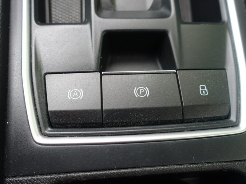 Seat Leon * R E Z E R W A C J A * IV (2020 - )