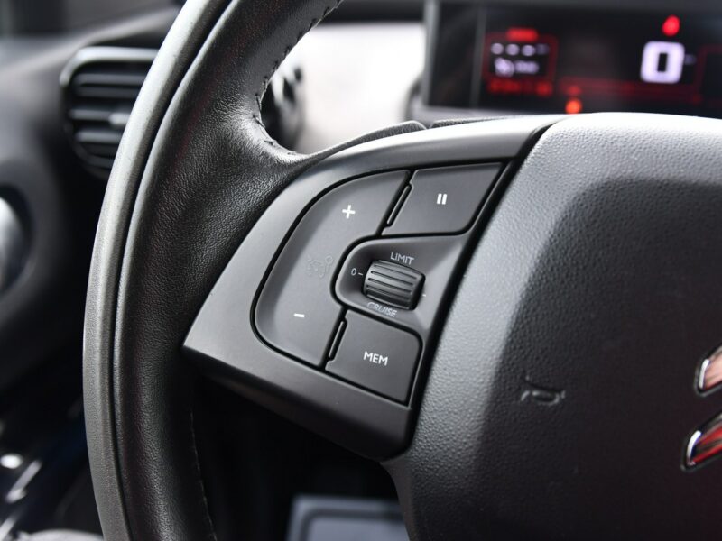 Citroen C4 Cactus 1,6hdi DUDKI11 Navi.Kam.Cofania.Tempomat.Biala Perła.kredyt.OKAZJA I (2014-)