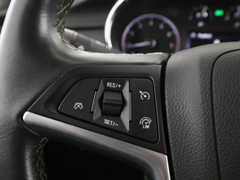 Opel Mokka Innovation automat navi kamera tempomat Bluetooth półskóra hak II (2020-)