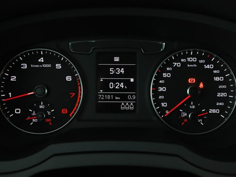 Audi Q3 1.4 TFSI Design Benzyna Klimatyzacja Elektryka Xenon FIS PDC EU6 I (2011-2018)