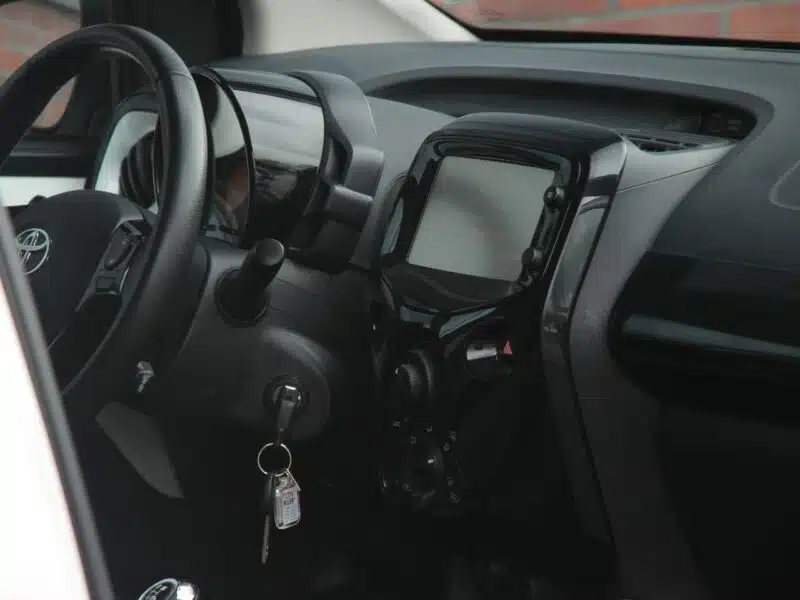 Toyota Aygo Klima*GrzaneFotele*Kamera*PanelDotyk*Esp*Led*Bluet*Alu15*Gwar VGS II (2014-)