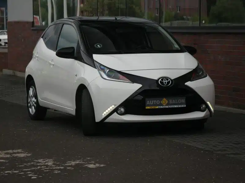Toyota Aygo Klima*GrzaneFotele*Kamera*PanelDotyk*Esp*Led*Bluet*Alu15*Gwar VGS II (2014-)