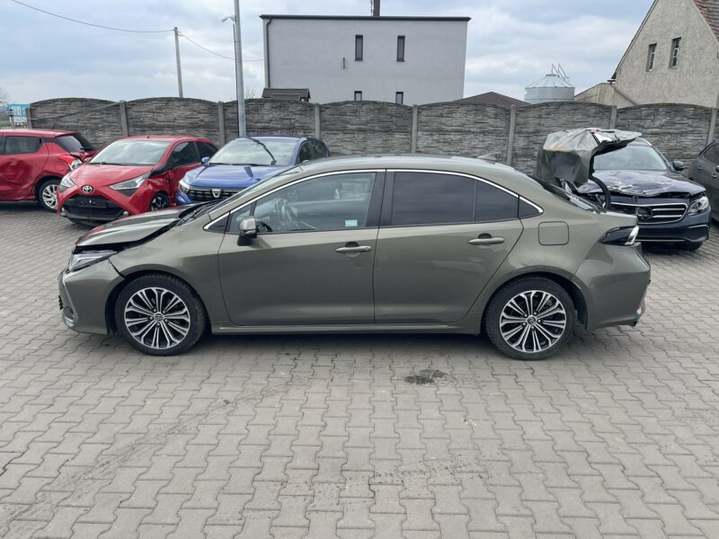 Toyota Corolla Klimatronik Parktronik Kamera E21 (2019-)