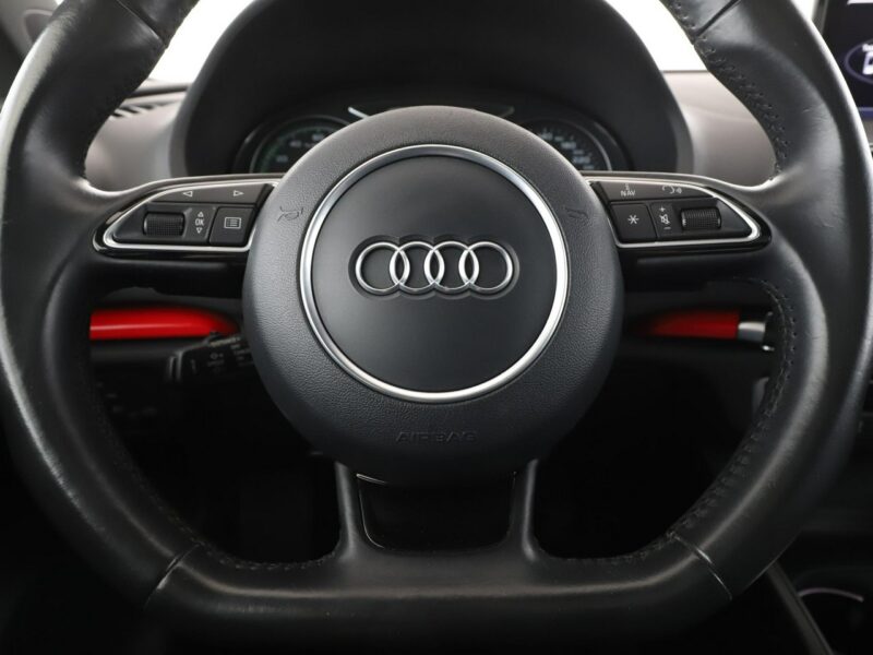 Audi A3 1.4TFSI e-tron Panorama Climatronic Navi Grzane Fotele Lane Assist PDC 8V (2012-)