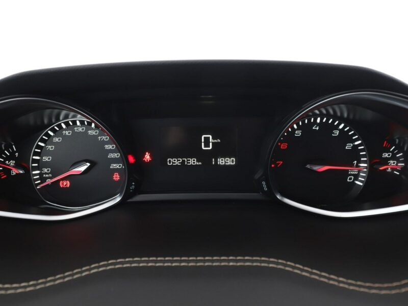 Peugeot 308 GT-Line navi PDC klima-auto ACC Bluetooth FullLED tempomat T9 (2014-2021)