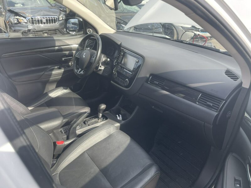 Mitsubishi Outlander 4x4 Automat Kamera Skóra 7 osobowy III (2012-)