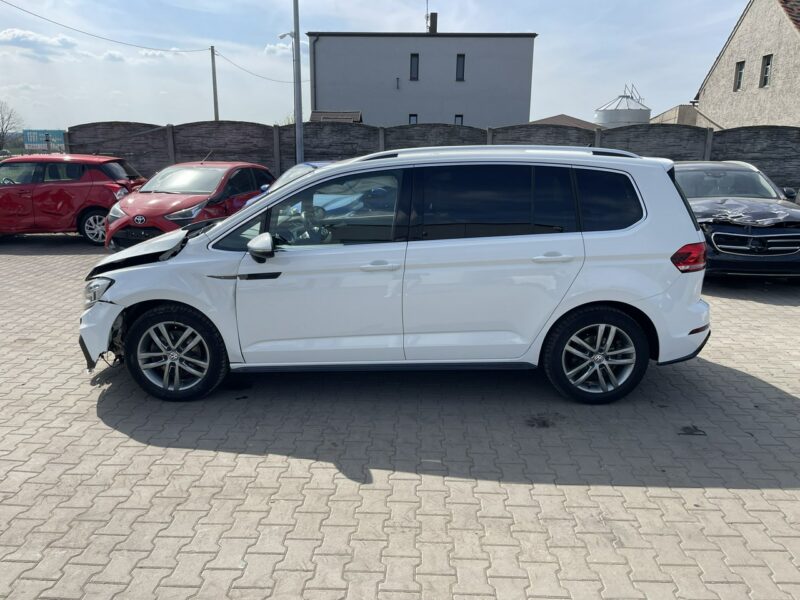 Volkswagen Touran Rline DSG Kamera Klimatronik Podgrzewanie III (2015-)