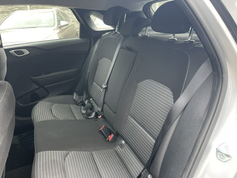 Kia Cee'd Klimatronik Parktronik Kamera 160km III (2018-)