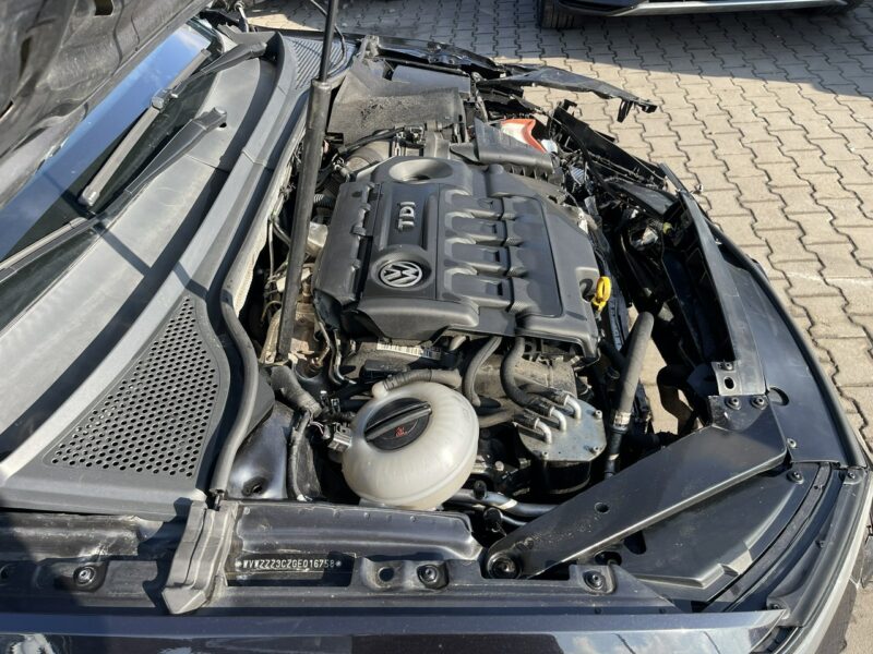 Volkswagen Passat Klimatronik Podgrzewanie Skóra B8 (2014-2023)