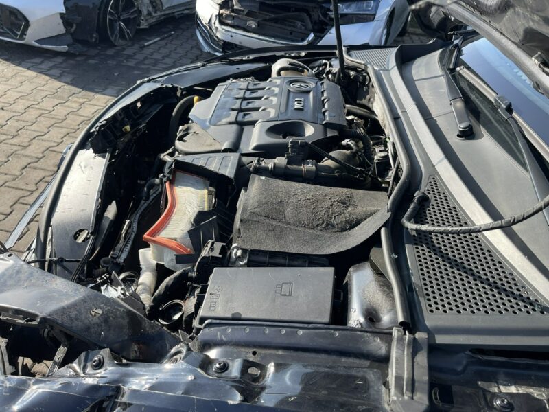 Volkswagen Passat Klimatronik Podgrzewanie Skóra B8 (2014-2023)