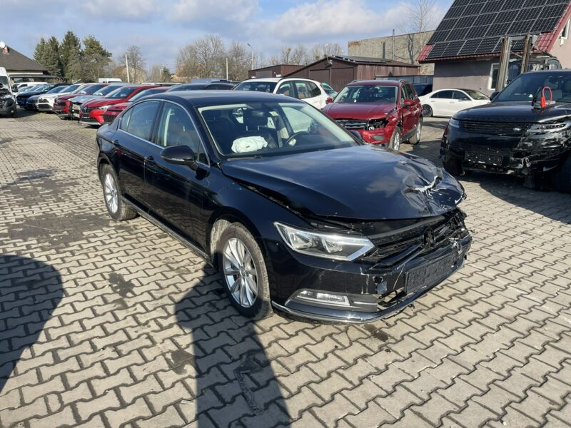 Volkswagen Passat Klimatronik Podgrzewanie Skóra B8 (2014-2023)