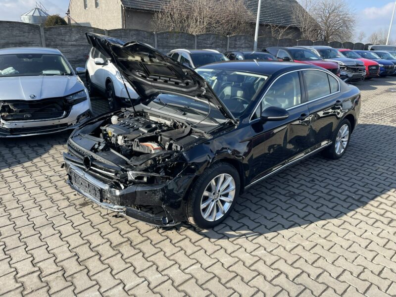 Volkswagen Passat Klimatronik Podgrzewanie Skóra B8 (2014-2023)
