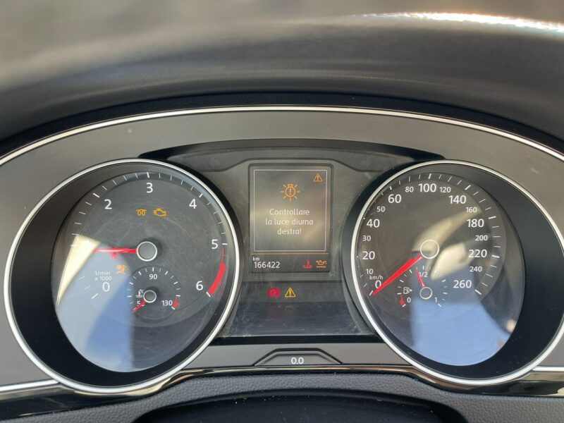 Volkswagen Passat Klimatronik Podgrzewanie Skóra B8 (2014-2023)