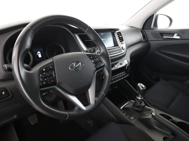 Hyundai Tucson navi kamera tempomat klima-auto AsystentPasaRuchu grzane fotele III (2015-2020)