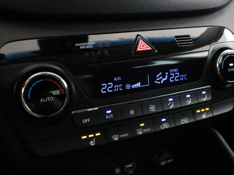 Hyundai Tucson navi kamera tempomat klima-auto AsystentPasaRuchu grzane fotele III (2015-2020)