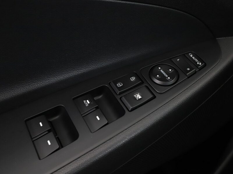 Hyundai Tucson navi kamera tempomat klima-auto AsystentPasaRuchu grzane fotele III (2015-2020)