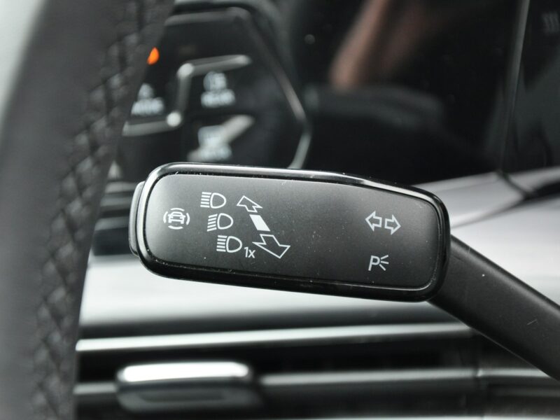 Volkswagen Golf 1.5TSI 150KM DSG Style LED Matrix Kamera Ambiente Gwar.06/2027 Dealer VIII (2020-)