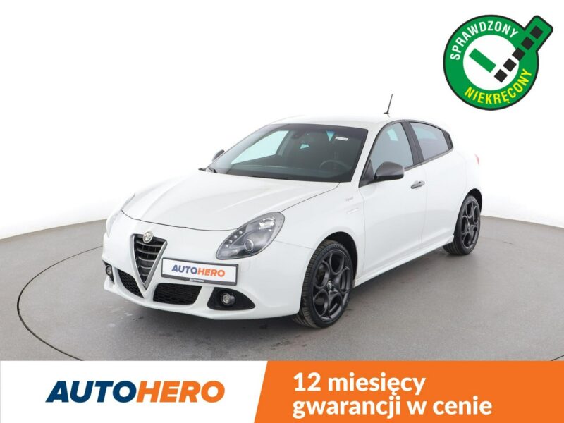 Alfa Romeo Giulietta bi-xenon navi klima auto grzane fotele czujniki parkowania
