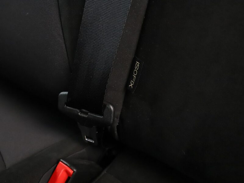 Alfa Romeo Giulietta bi-xenon navi klima auto grzane fotele czujniki parkowania