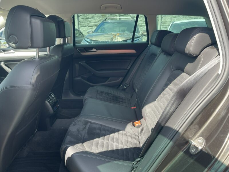 Volkswagen Passat Highline DSG Kamera Podgrzewanie 150KM B8 (2014-2023)