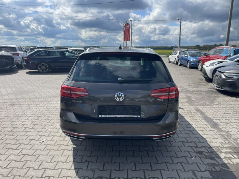 Volkswagen Passat Highline DSG Kamera Podgrzewanie 150KM B8 (2014-2023)