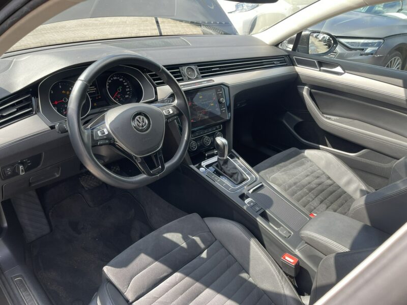 Volkswagen Passat Highline DSG Kamera Podgrzewanie 150KM B8 (2014-2023)