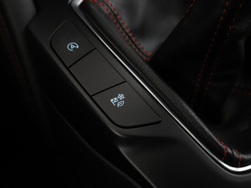 Ford Kuga full LED virtual cocpit el. sterowane i ogrzewane fotele navi III (2019-)