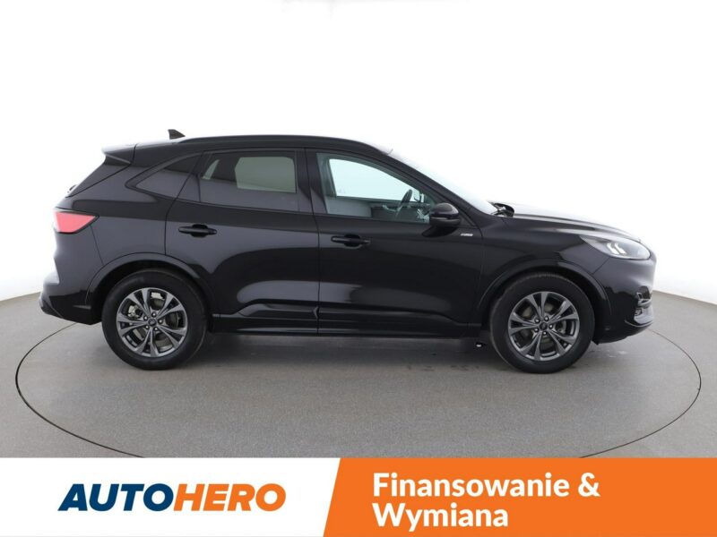 Ford Kuga full LED virtual cocpit el. sterowane i ogrzewane fotele navi III (2019-)
