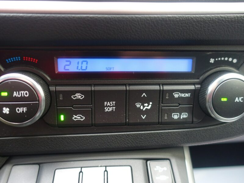 Toyota Auris * Oferta Prywatna * Automat * 1.8 HYBRYDA 99 KM* II (2012-)