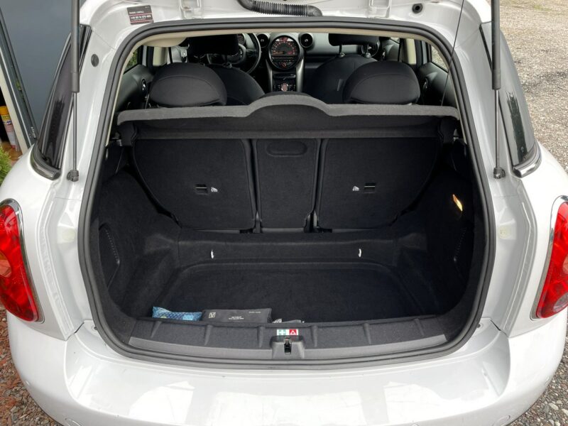 Mini Cooper Podgrzewane fotele, Klimatyzacja, Czujniki cofania, LED dzienny, AUX II (2006-)