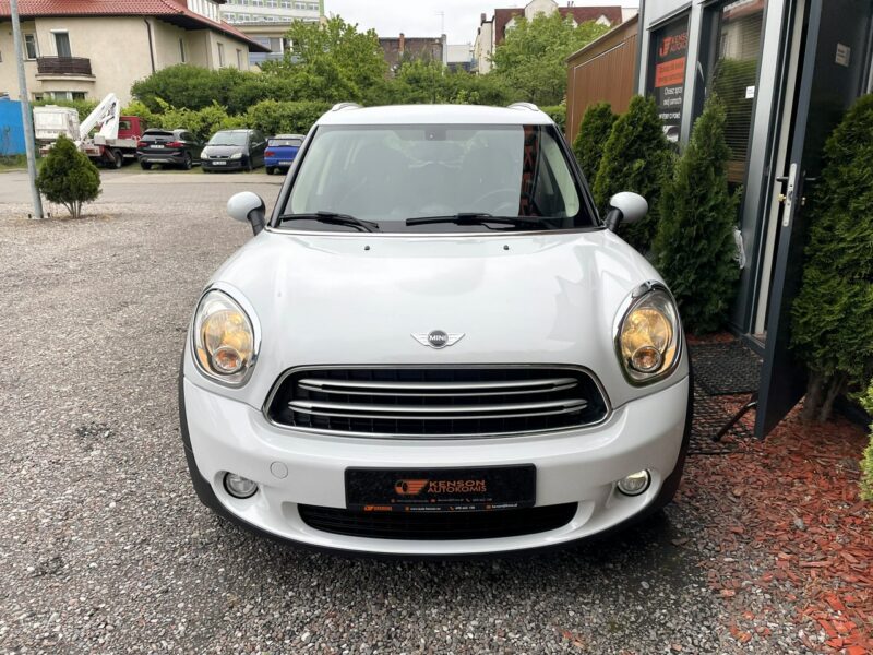 Mini Cooper Podgrzewane fotele, Klimatyzacja, Czujniki cofania, LED dzienny, AUX II (2006-)