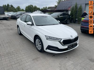 Škoda Octavia Automat Virtual cockpit Podgrzewanie TDI IV (2020-)