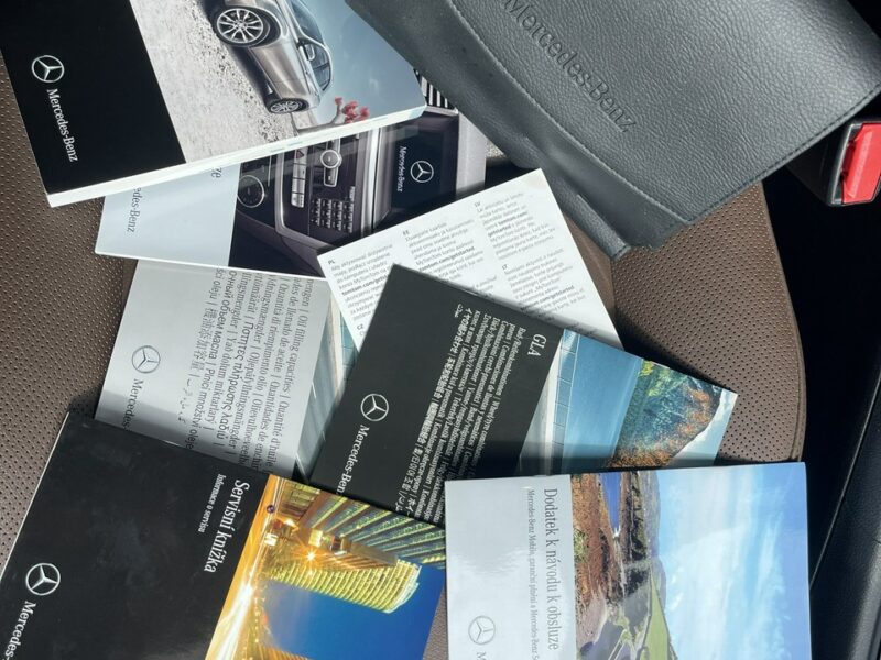 Mercedes GLA 220 4Matic Automat Klimatronik Podgrzewanie Skóra 170KM