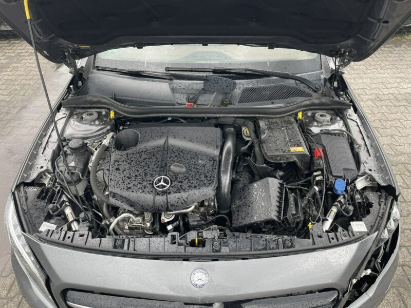 Mercedes GLA 220 4Matic Automat Klimatronik Podgrzewanie Skóra 170KM