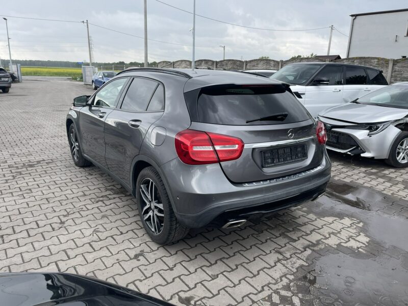 Mercedes GLA 220 4Matic Automat Klimatronik Podgrzewanie Skóra 170KM