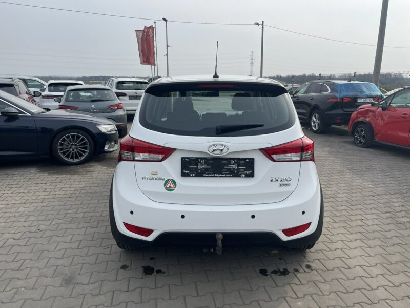 Hyundai ix20 Klimatyzacja Czujniki parkowania Hak 125KM