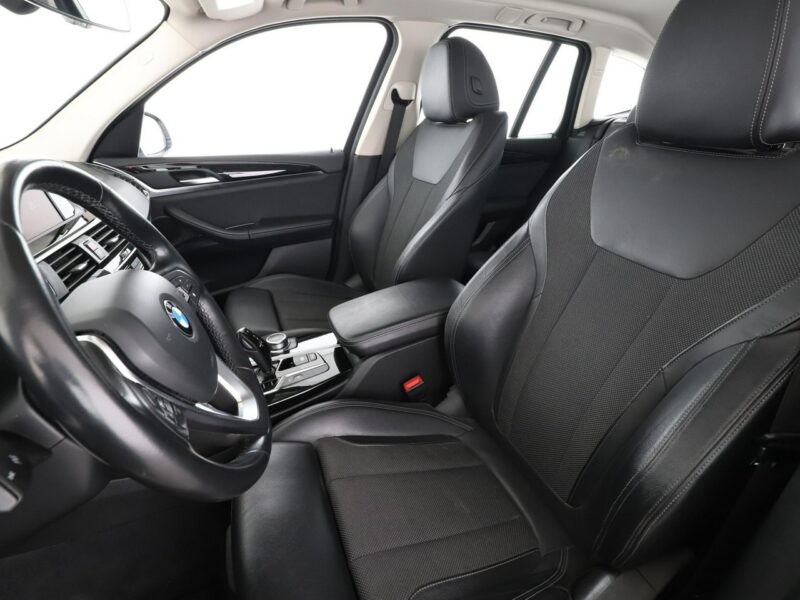 BMW X3 xDrive Automat x-line FULL LED PDC sporty klima 3-strefowa G01 (2017-)