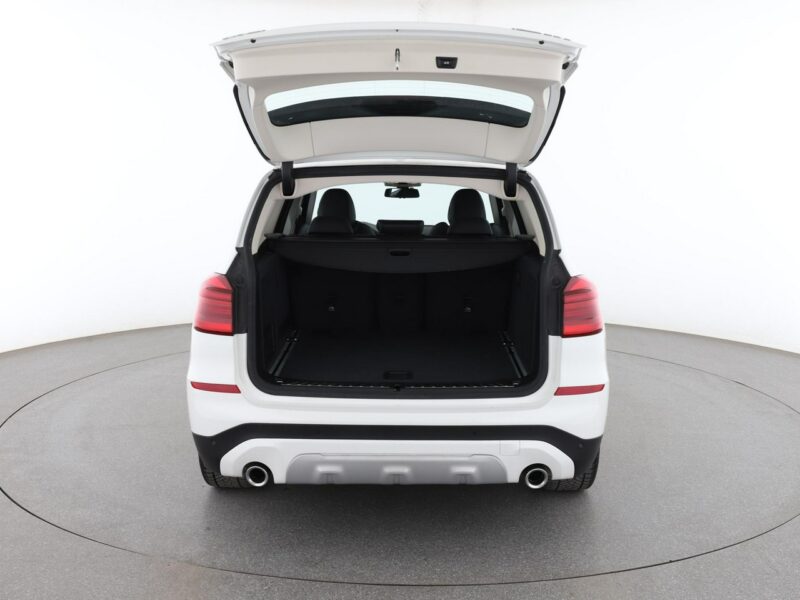 BMW X3 xDrive Automat x-line FULL LED PDC sporty klima 3-strefowa G01 (2017-)