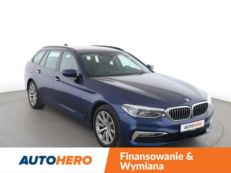 BMW 520 Luxury Line Navi ACC Grzane Fotele Masaż Skóra Head-Up Ambient Kamera G30/G31 (2017-2023)