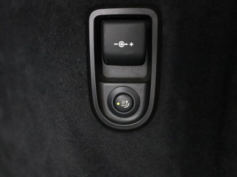 BMW 520 Luxury Line Navi ACC Grzane Fotele Masaż Skóra Head-Up Ambient Kamera G30/G31 (2017-2023)