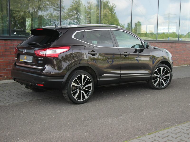 Nissan Qashqai Tekna+*Panorama*Navi*Skóra*FullLed*Kamery360*Alu19*GrzFot*GwarVGS !!! II (2013-2021)
