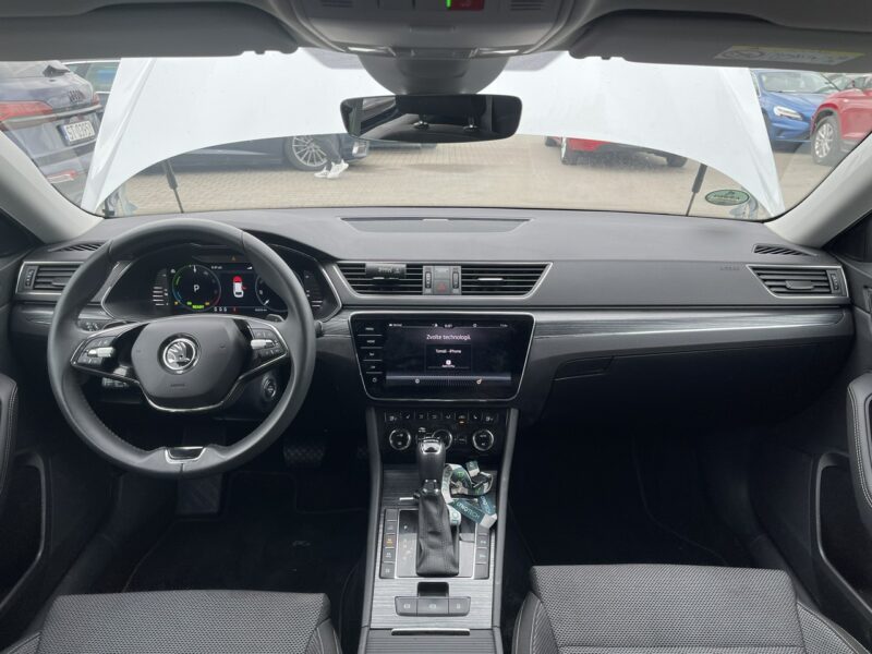 Škoda Superb Hybryda Plug-IN Automat Kamera Podgrzewanie 218KM III (2015-2023)